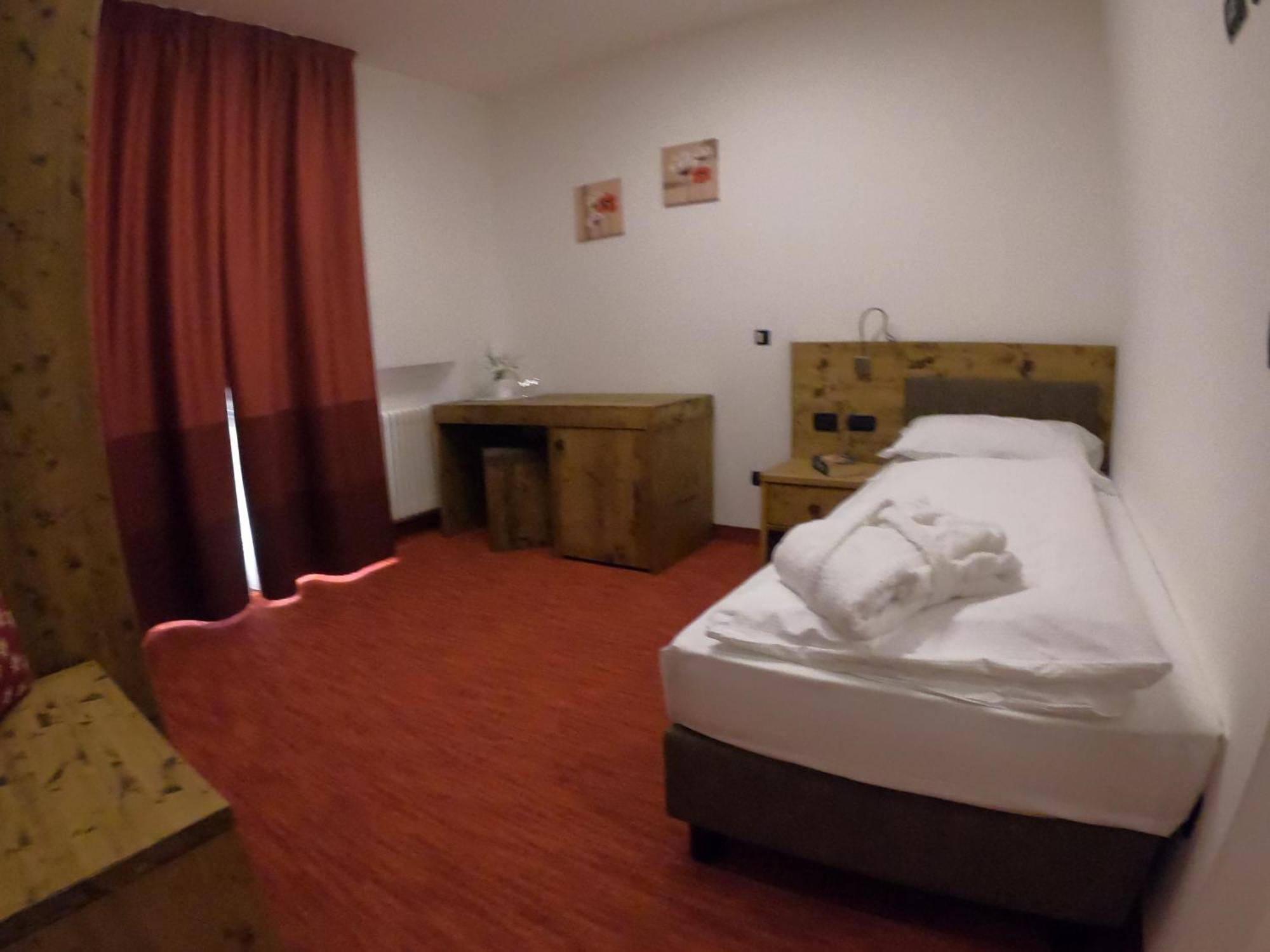 Hotel Cristallo Канацеи Экстерьер фото